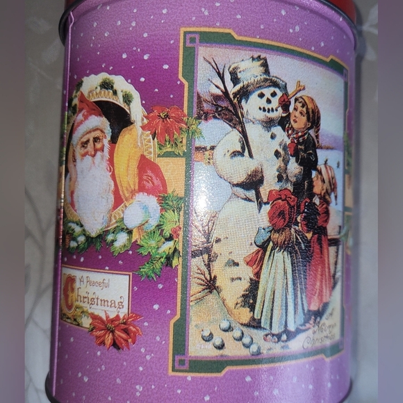 Vintage Christmas Shortbread Cookie Tin - Picture 3 of 5